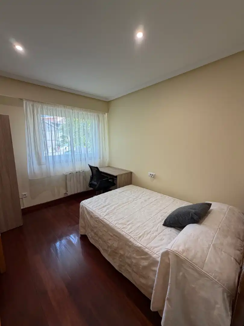 Appartement avec ascenseur à louer à As Lagoas, imagen 4