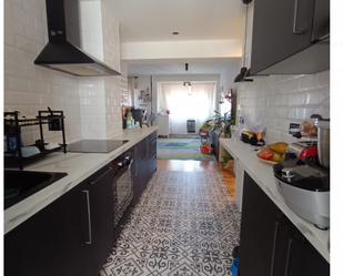Kitchen of Flat for sale in  Zaragoza Capital  with Air Conditioner, Heating and Terrace