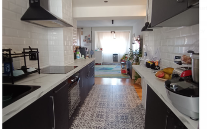 Kitchen of Flat for sale in  Zaragoza Capital  with Air Conditioner, Heating and Terrace