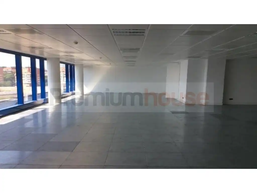 Oficina en venda en Badalona