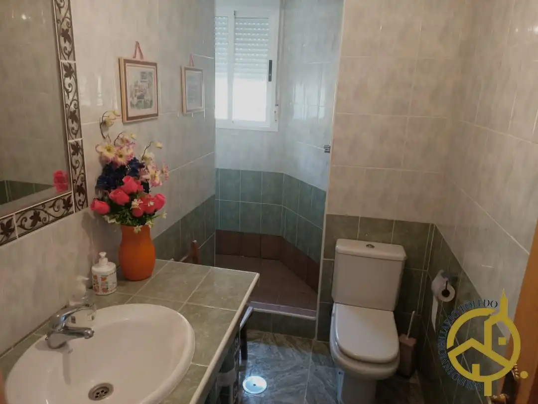Bany de Casa o xalet en venda en El Viso de San Juan amb Aire condicionat, Calefacció i Jardí privat