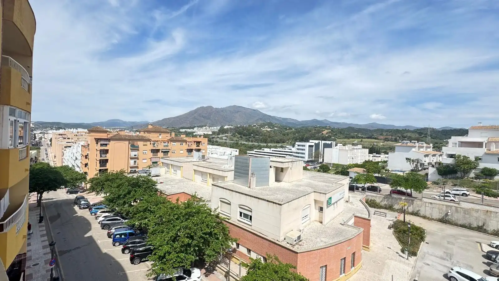 Exterior view of Flat for sale in Estepona  with Terrace, Oven and Microwave