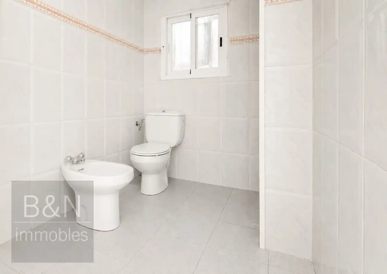 Badezimmer von Haus oder Chalet zum Verkauf in Terrassa mit Heizung und Schwimmbad
