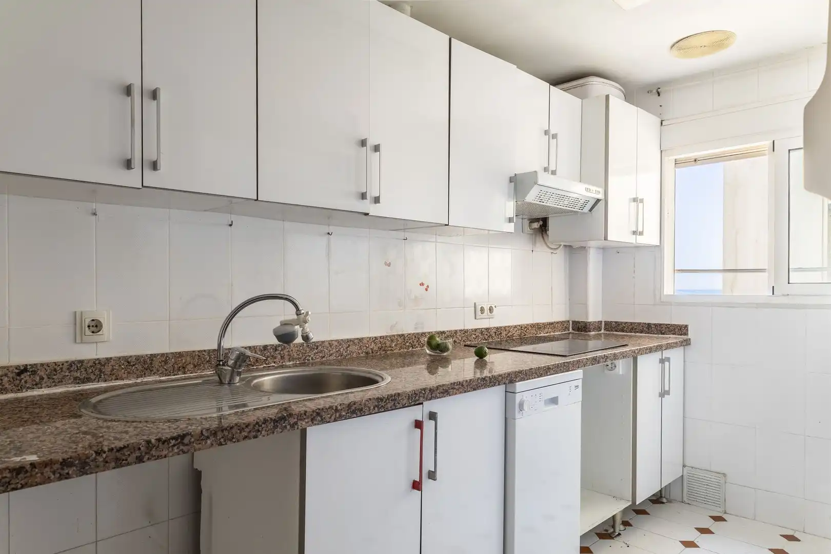 Kitchen of Apartments for sale in Fuengirola