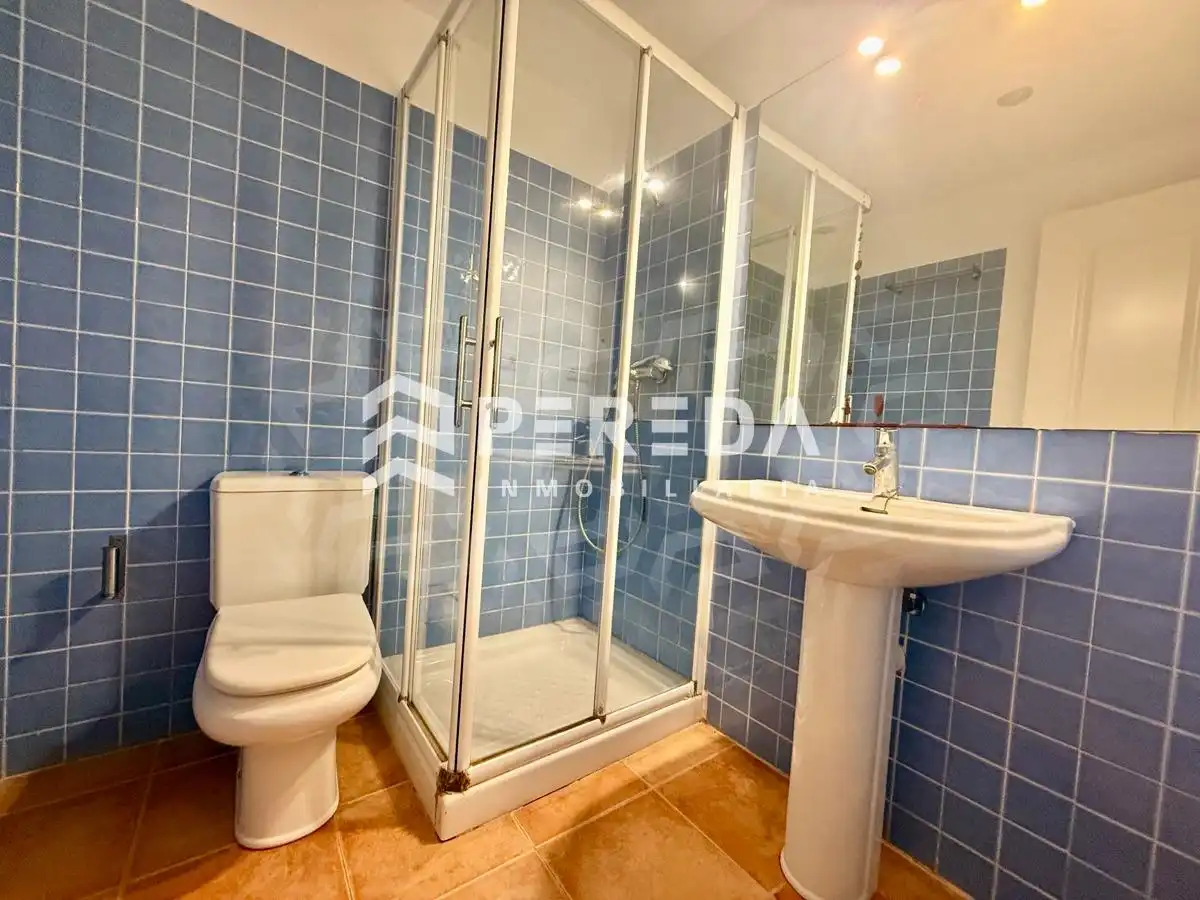 Bany de Apartament en venda en Roquetas de Mar amb Piscina comunitària