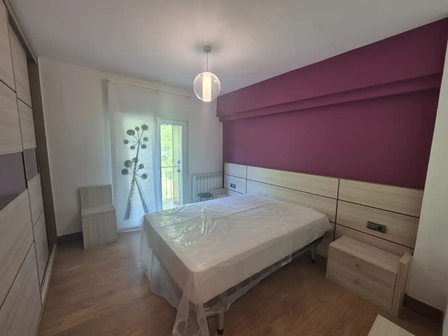 Schlafzimmer von Wohnungen zur Miete in Usurbil mit Heizung, Parkett und Möbliert
