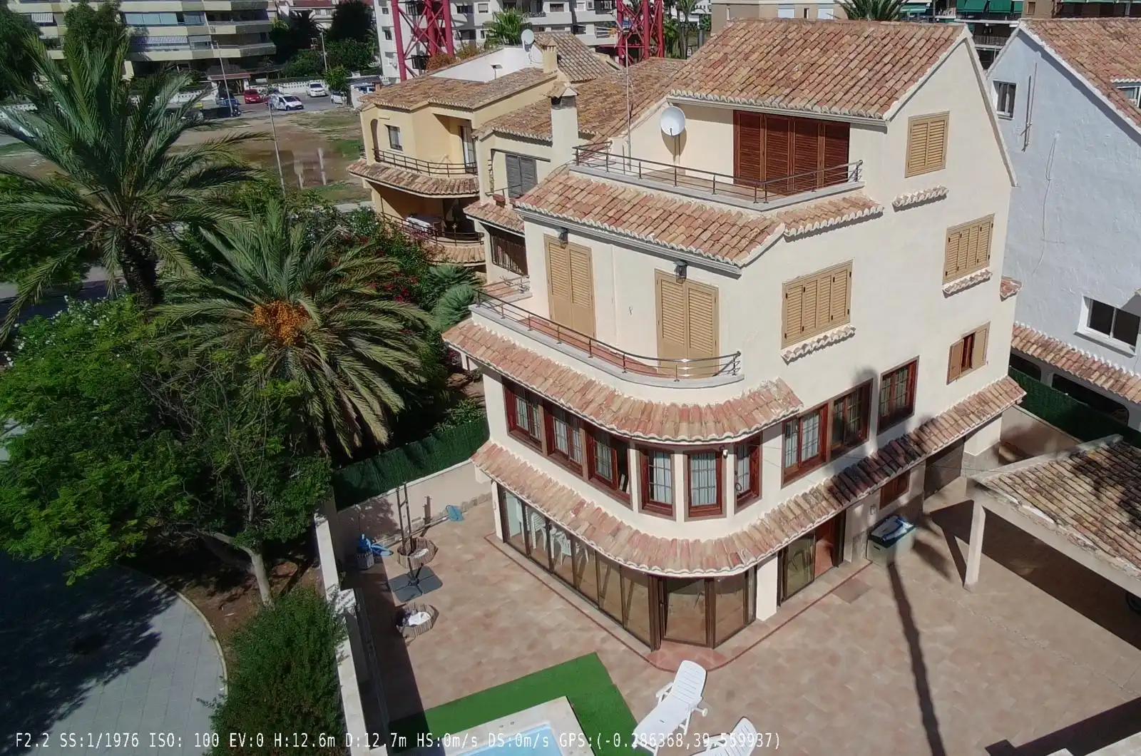 Exterior view of Houses for rent in Platja de la Pobla de Farnals