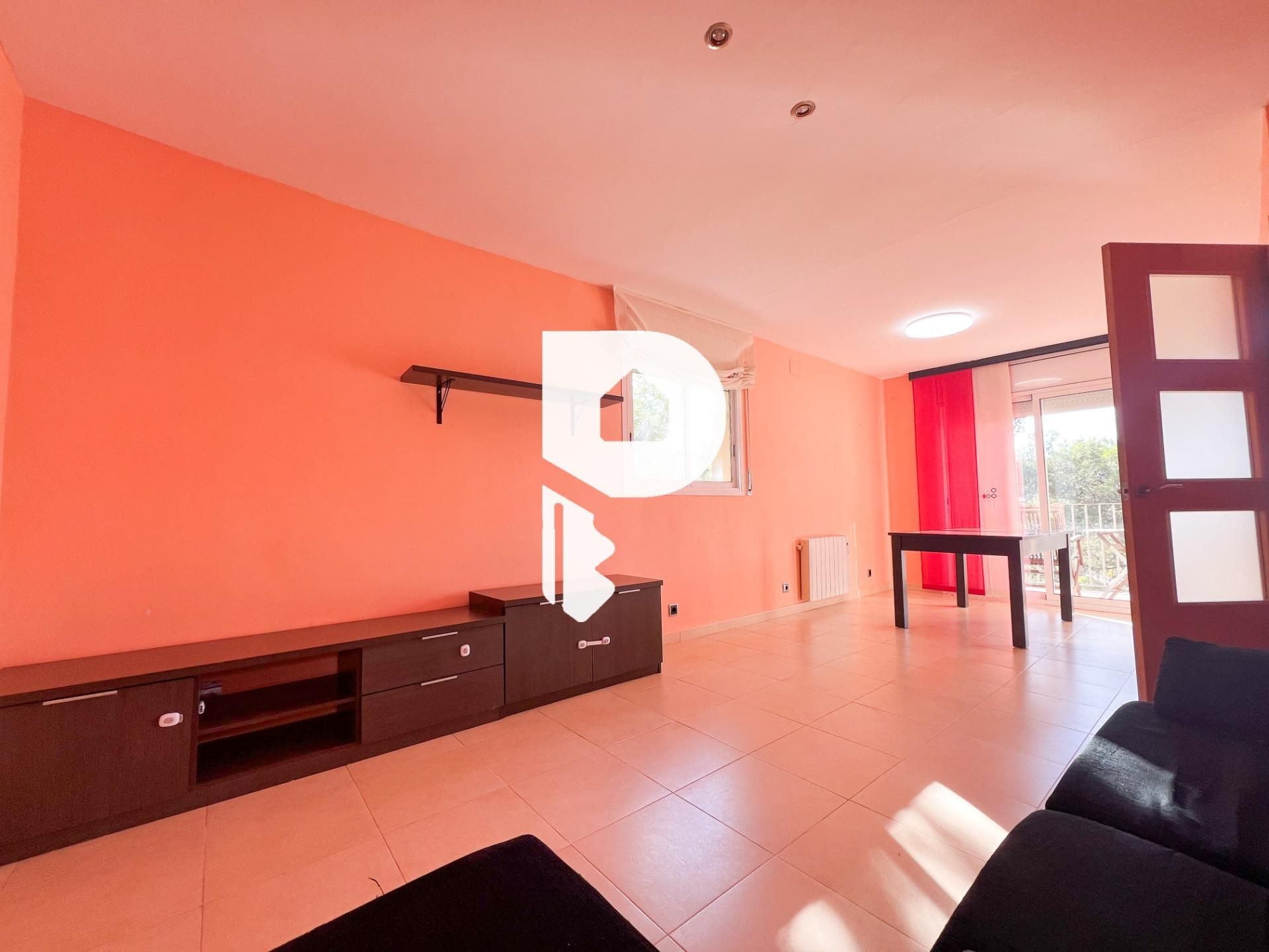 Sala d'estar de Casa o xalet en venda en Cervelló amb Calefacció, Jardí privat i Terrassa