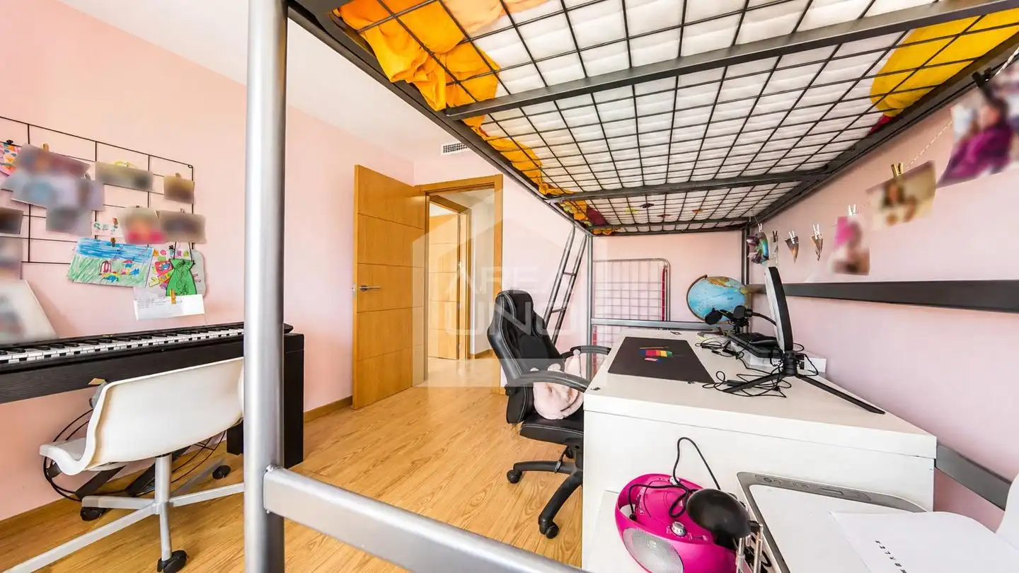 Bedroom of Flat for rent in Fuenlabrada  with Air Conditioner, Heating and Storage room