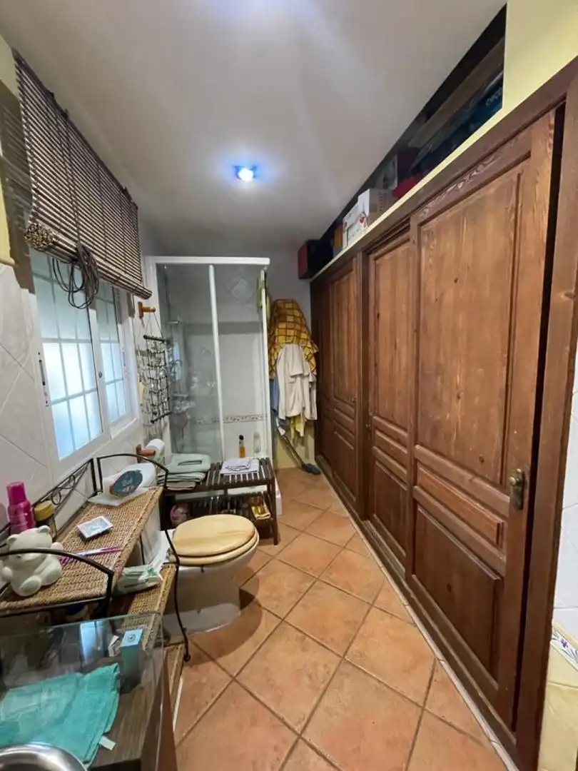 Baño de Apartamento en venta en La Nucia con Terraza y Amueblado