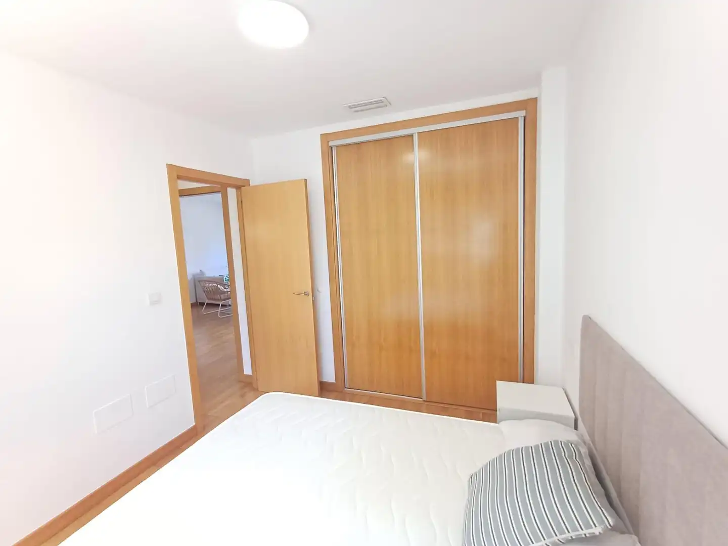 Schlafzimmer von Erdgeschoss zur Miete in Murcia mit Klimaanlage, Heizung und Parkett
