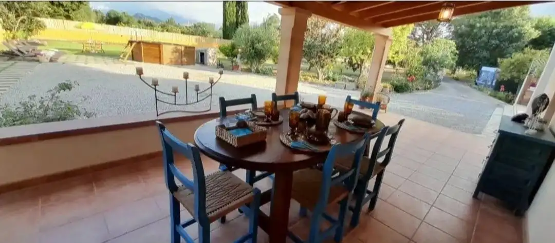 Terrasse von Country house zur Miete in Pollença mit Klimaanlage, Privatgarten und Terrasse