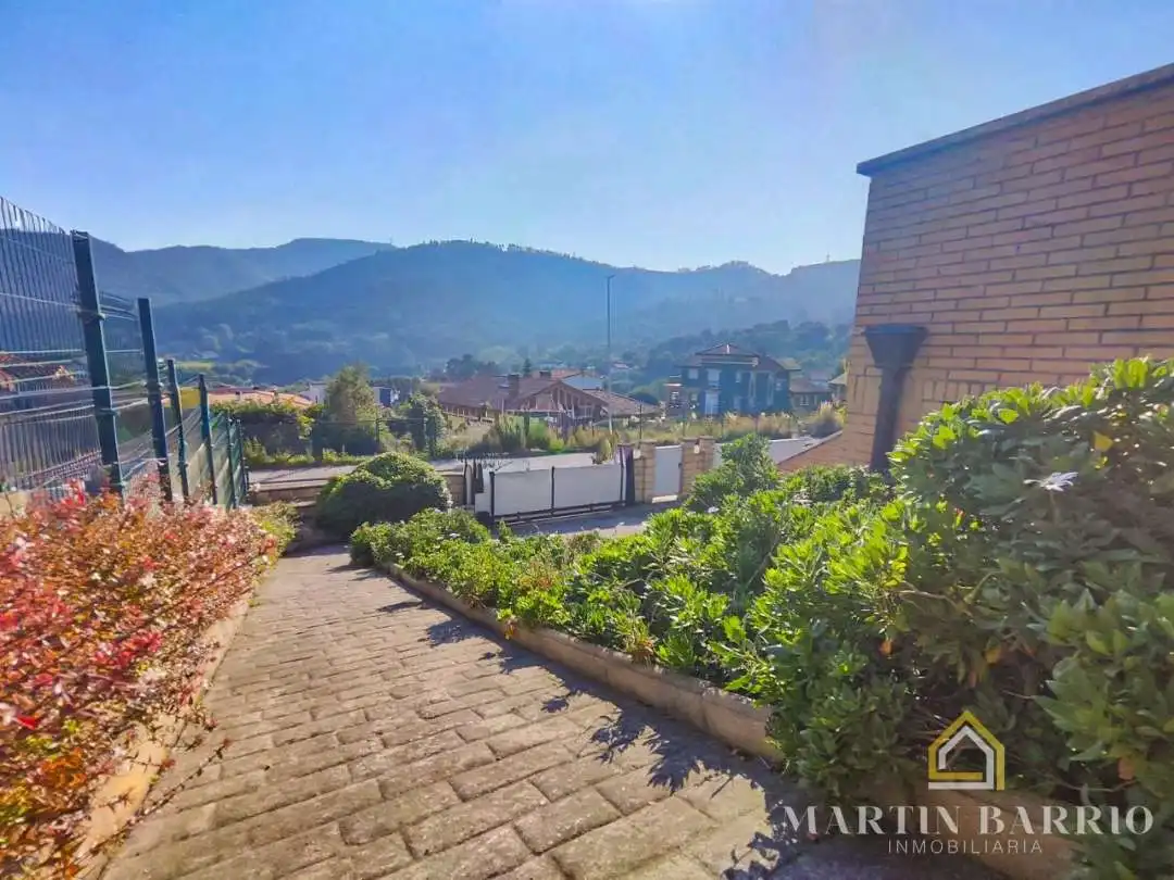 Vista exterior de Casa o chalet en venta en Muskiz con Calefacción, Jardín privado y Terraza