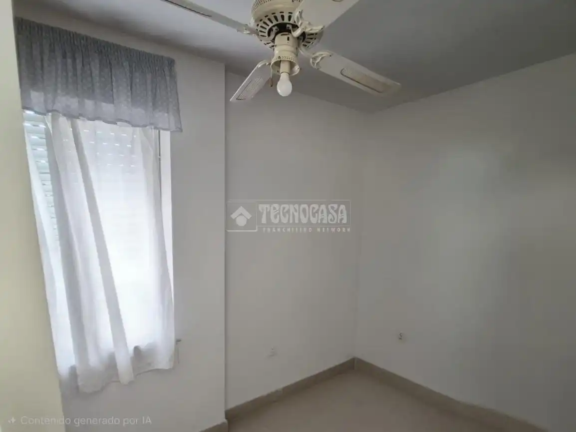 Habitación de Piso en venta en Málaga con Aire acondicionado, Calefacción y Terraza