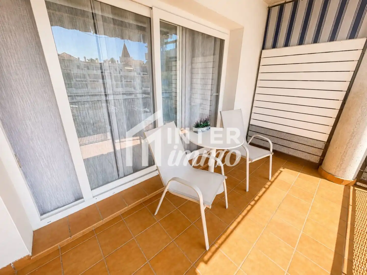 Appartement compact avec piscine à vendre à Calle Puerto Marina 2, imagen 4