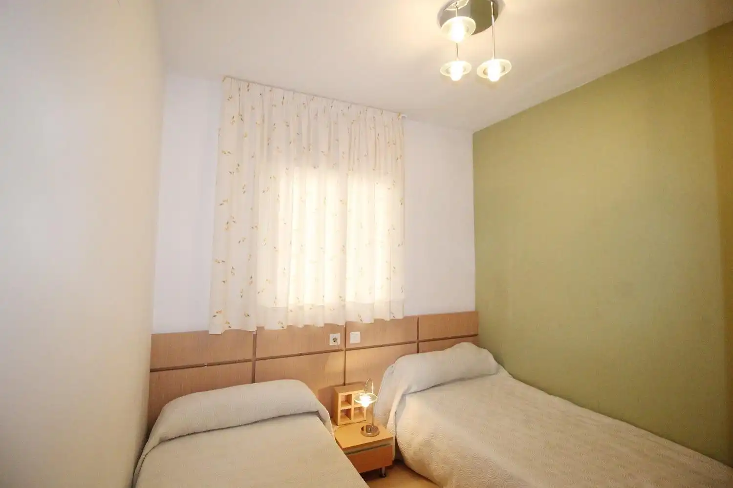 Habitación de Apartamento en venta en Oropesa del Mar / Orpesa con Aire acondicionado, Jardín privado y Terraza