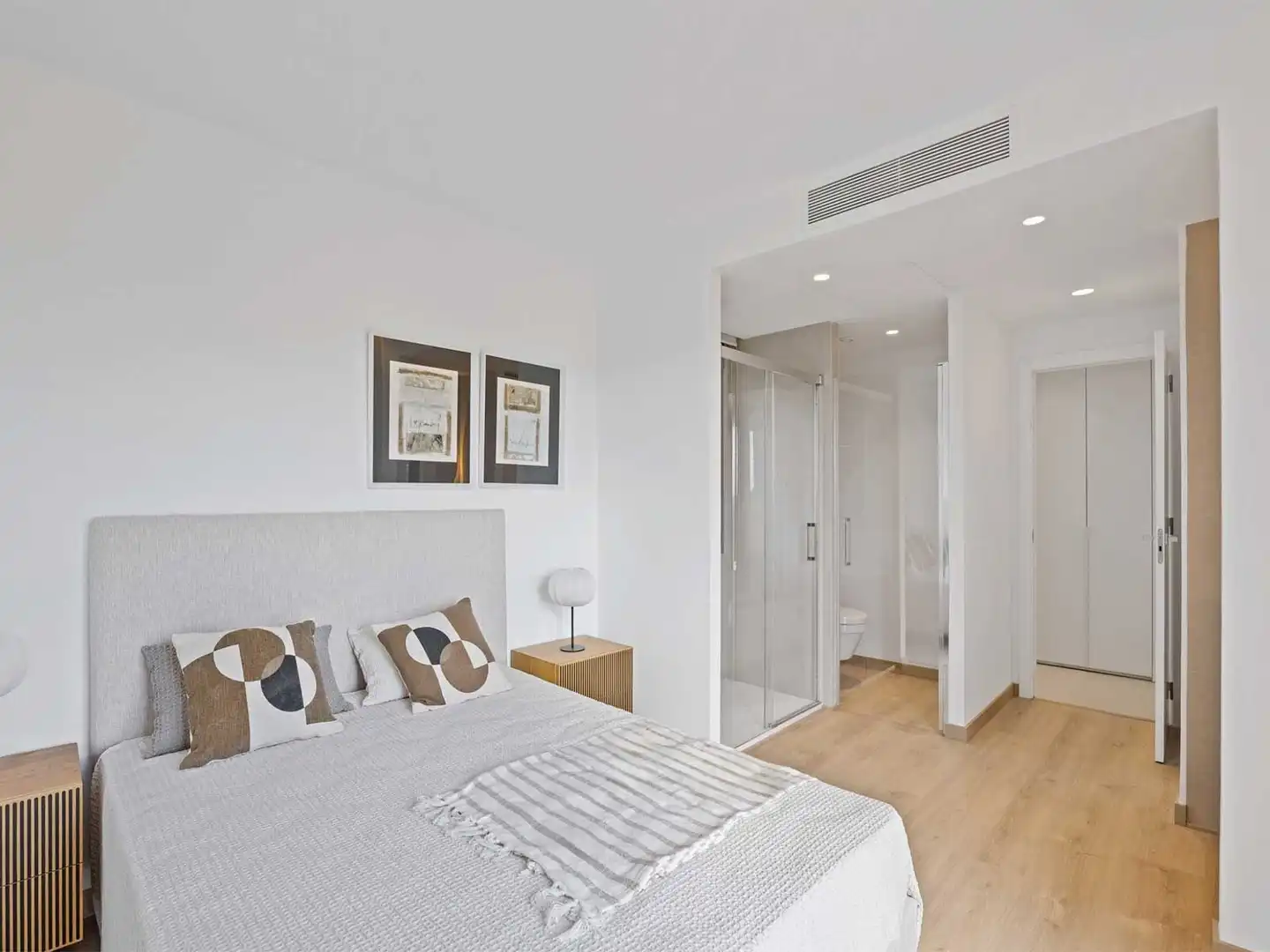 Chalet con piscina en venta en Calle Calle Praga, imagen 7