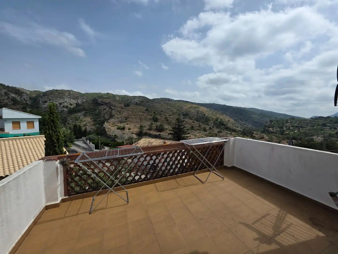 Terrassa de Casa adosada en venda en La Vall de Gallinera amb Terrassa, Traster i Balcó