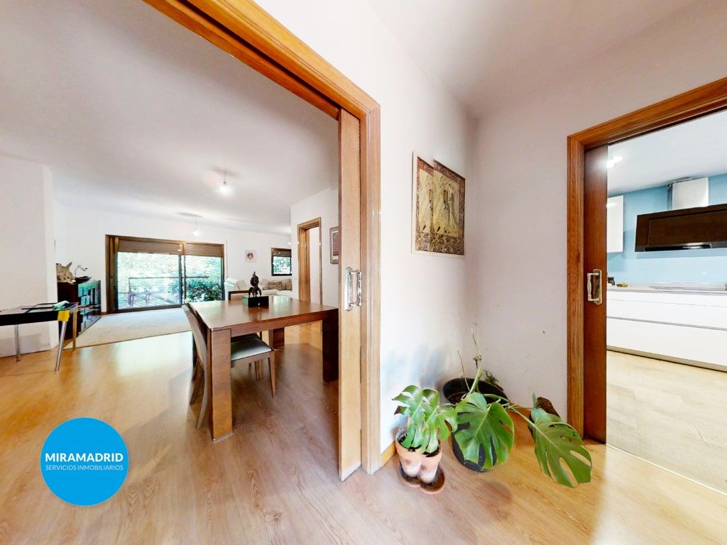 Single-family semi-detached for sale in La Moraleja  with Air Conditioner