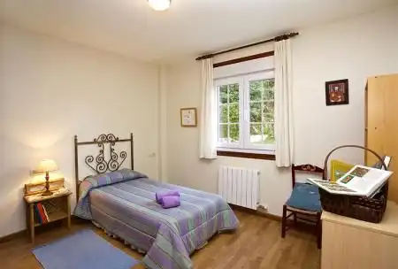 Bedroom of Houses for rent in Oia  with Heating, Private garden and Parquet flooring