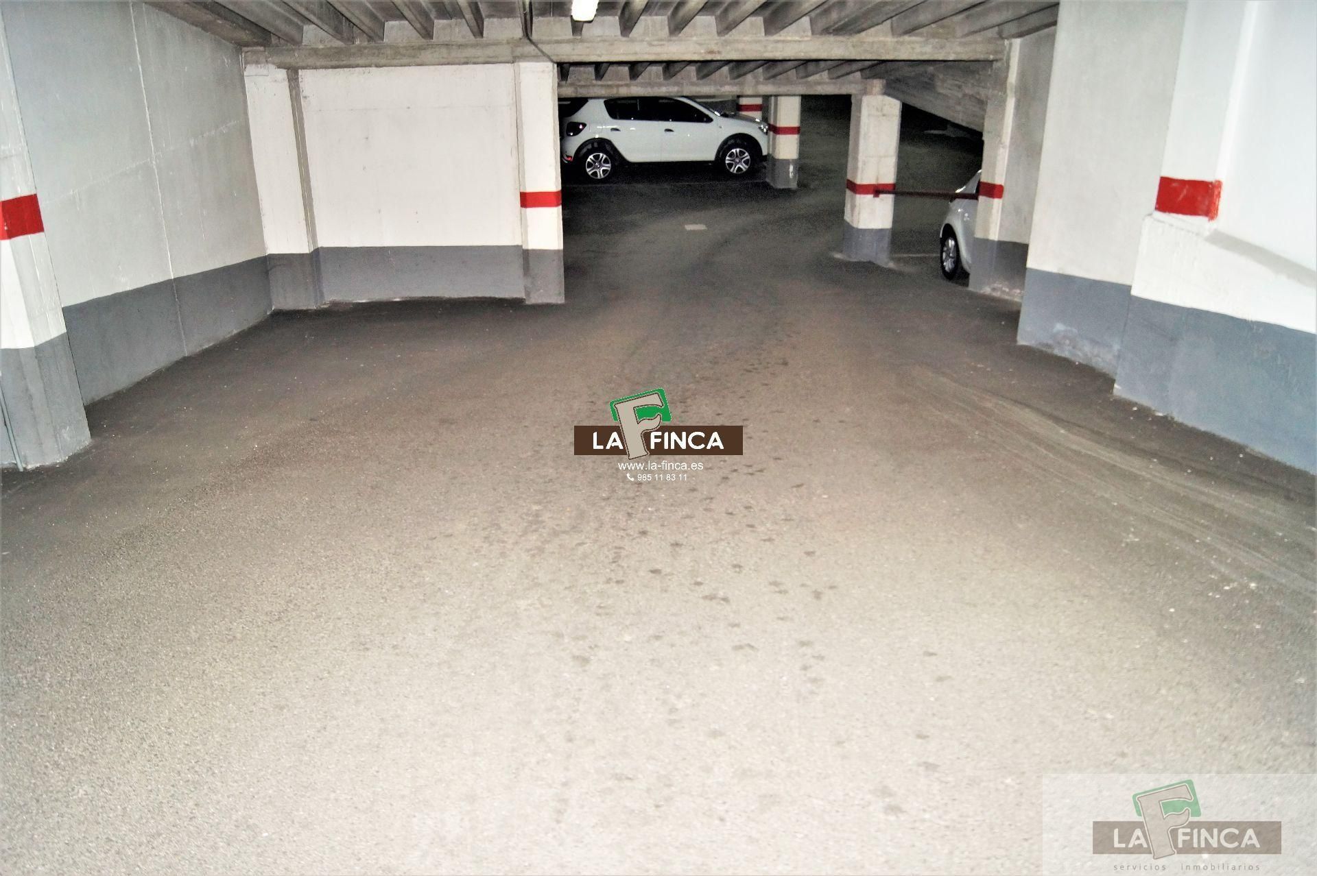 Parking of Garage to rent in Oviedo 