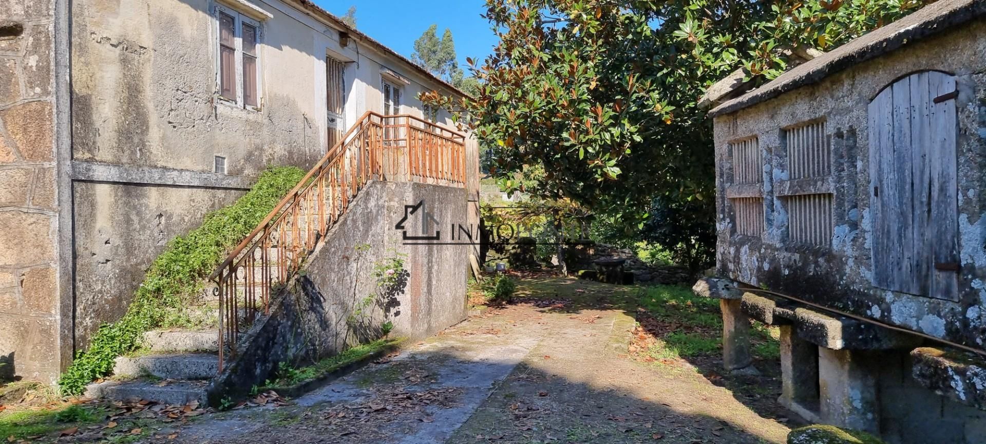 House or chalet for sale in Pontevedra Capital   with Private garden
