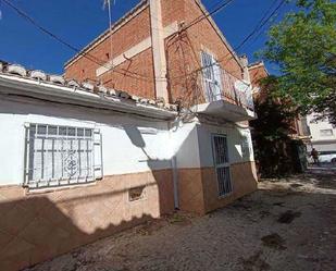 Exterior view of Single-family semi-detached for sale in  Granada Capital