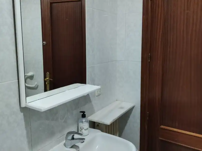 Badezimmer von Wohnung zur Miete in Ciudad Real mit Heizung, Möbliert und Waschmaschine
