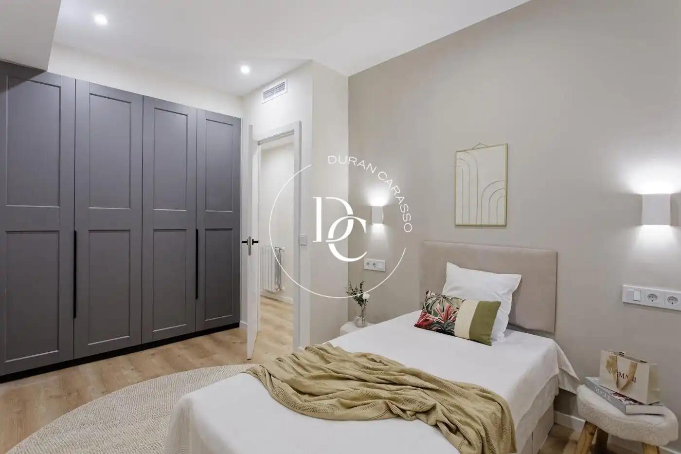 Piso con terraza en venta en Carrer del Bruc, imagen 26