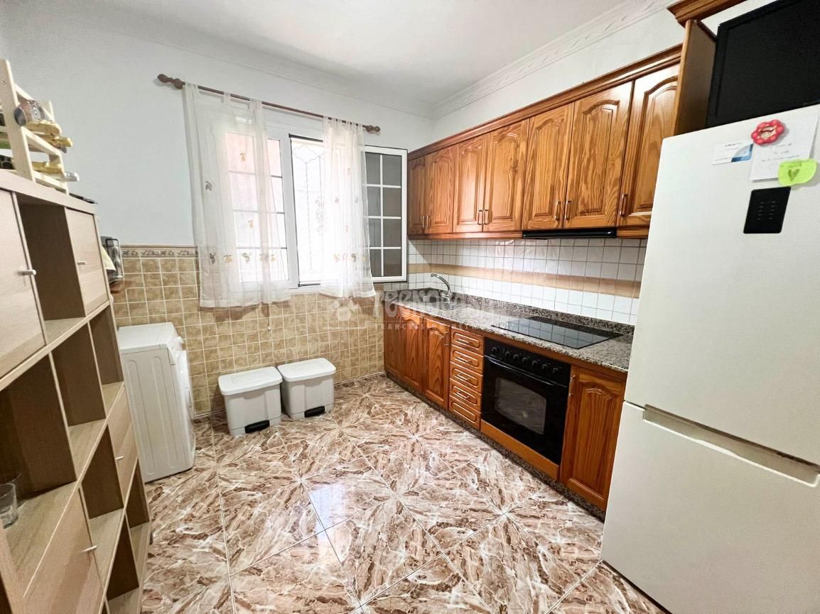 Cuina de Casa adosada en venda en Santa Lucía de Tirajana