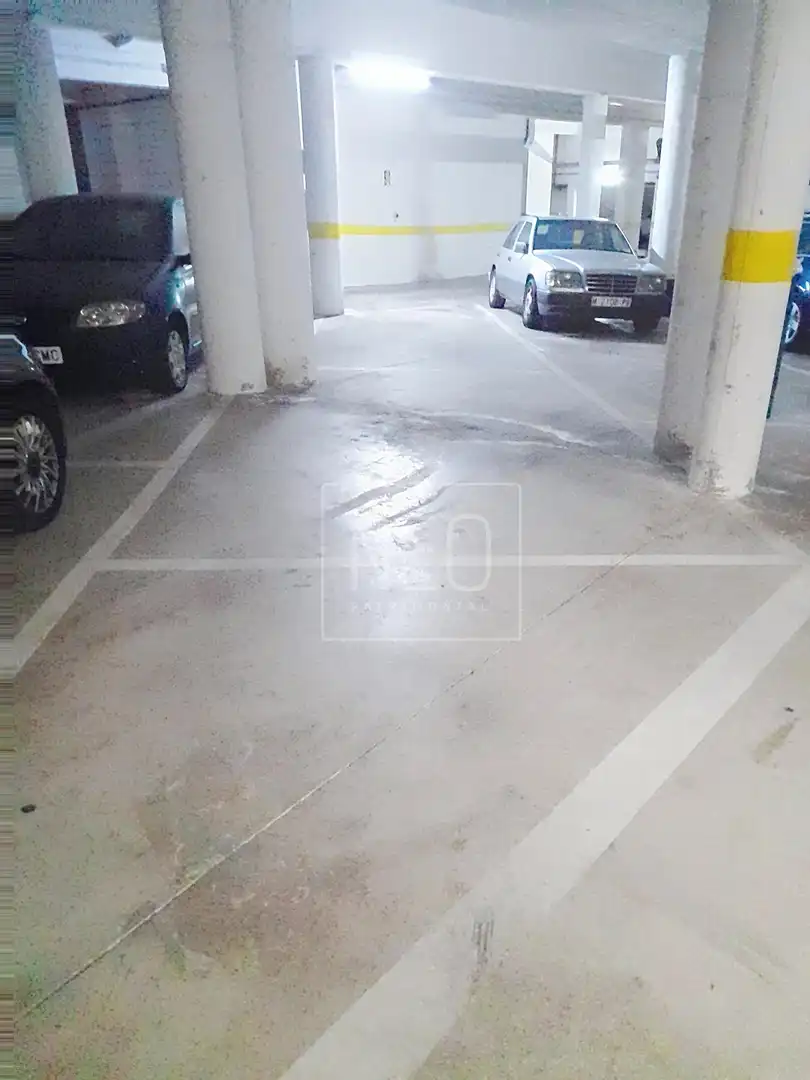 Aparcament de Pis en venda en Villanueva de la Cañada amb Aire condicionat, Calefacció i Traster