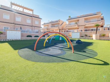 Bungalow avec balcon à vendre à Nazaríes