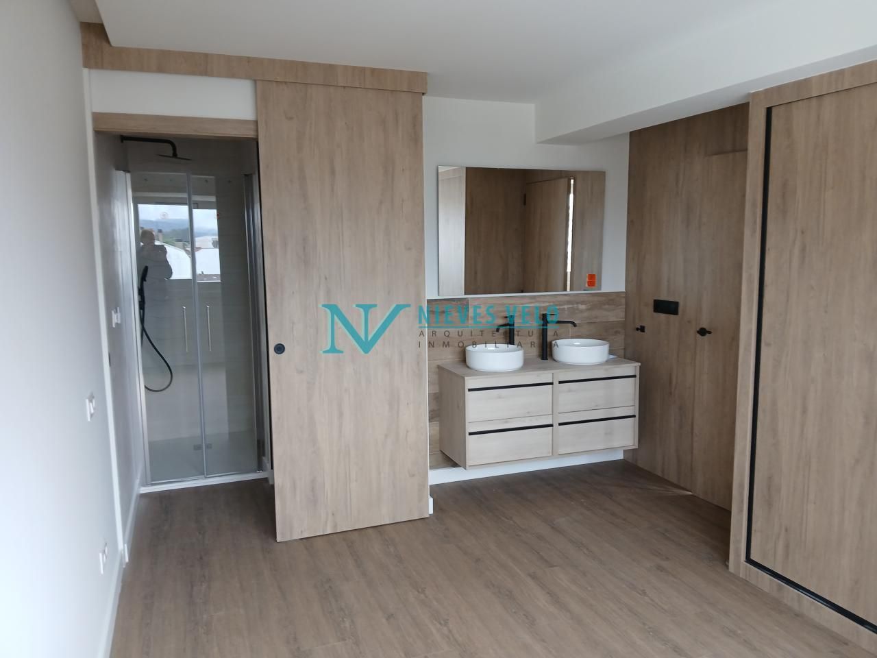 Bathroom of Flat for sale in Carballo  with Heating