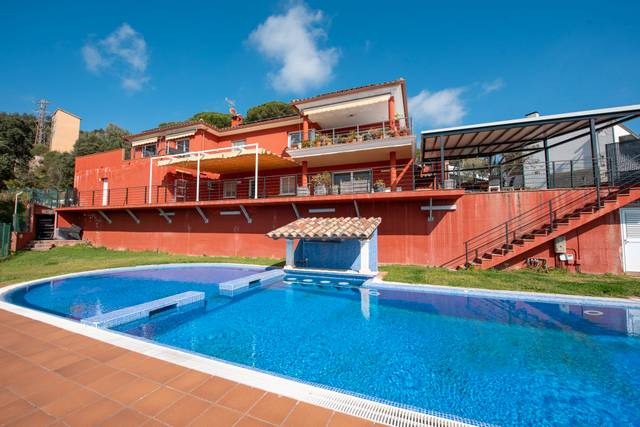 Casa-chalet en Venta en Carrer Can Semi en Urbanitzacions