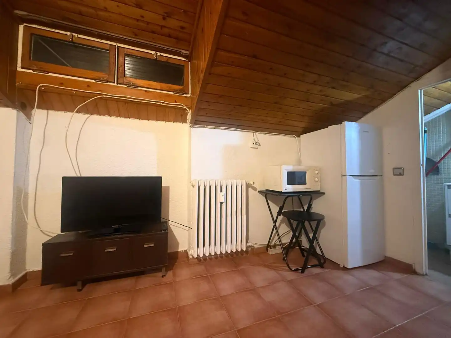 Cocina de Piso para compartir en Alp con Calefacción y Amueblado