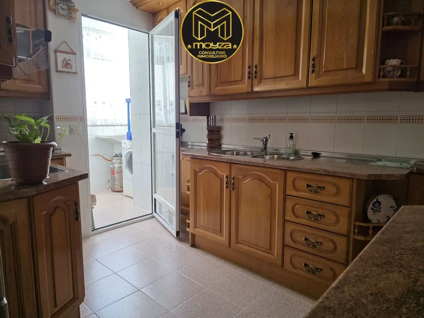 Cuina de Dúplex en venda en Jaén amb Aire condicionat, Calefacció i Terrassa