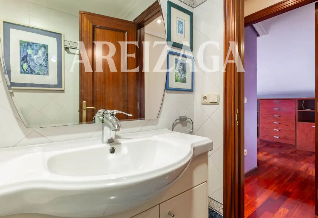Piso con terraza en venta en Paseo de Ulía, imagen 31