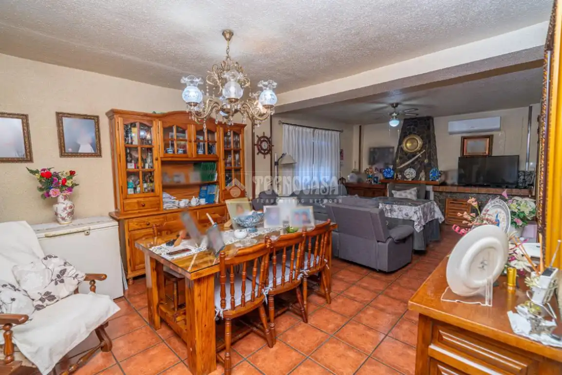 Comedor de Finca rústica en venta en Linares con Aire acondicionado, Jardín privado y Terraza