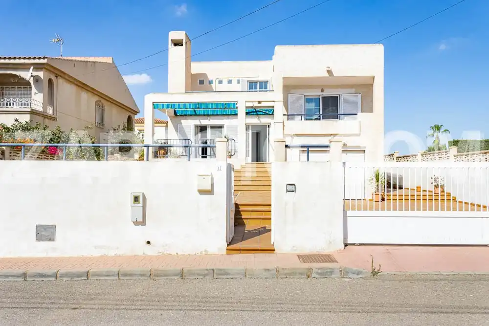 Exterior view of Houses for sale in Garrucha  with Air Conditioner, Private garden and Terrace