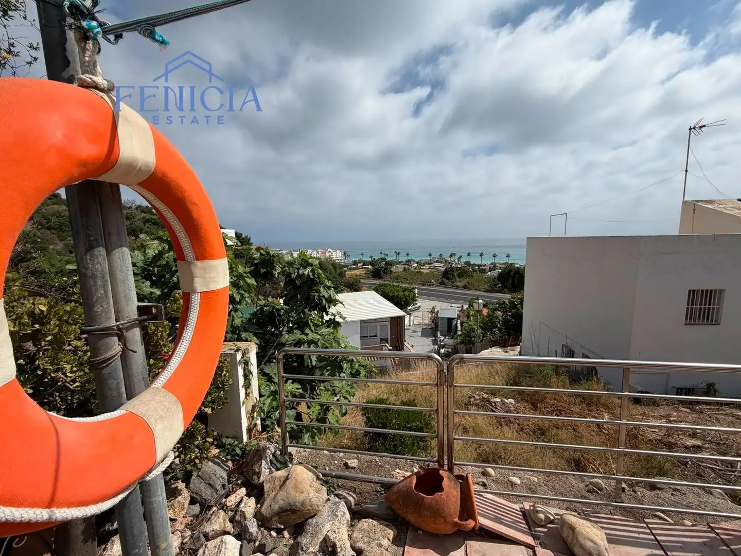 Vista exterior de Finca rústica en venda en Almuñécar amb Aire condicionat i Jardí privat