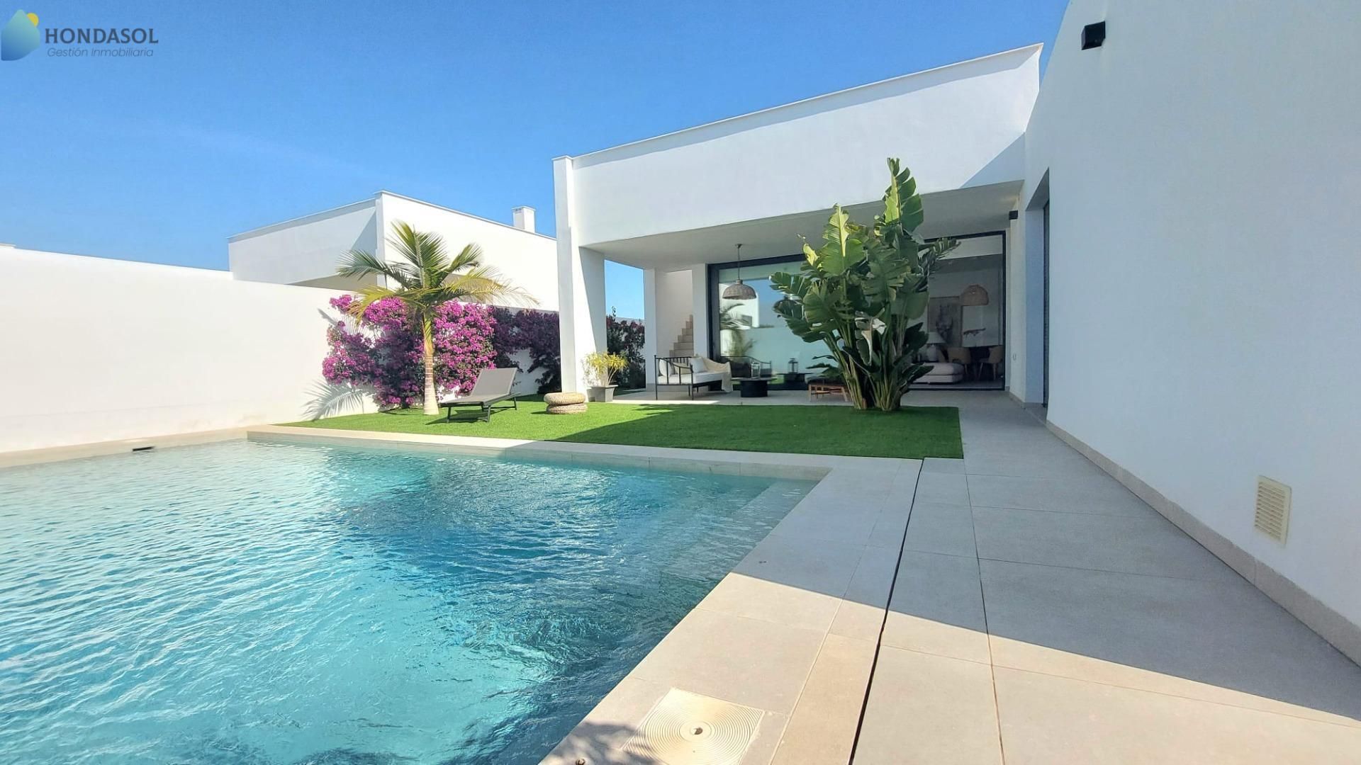 Swimming pool of House or chalet for sale in Cartagena  with Air Conditioner, Private garden and Terrace