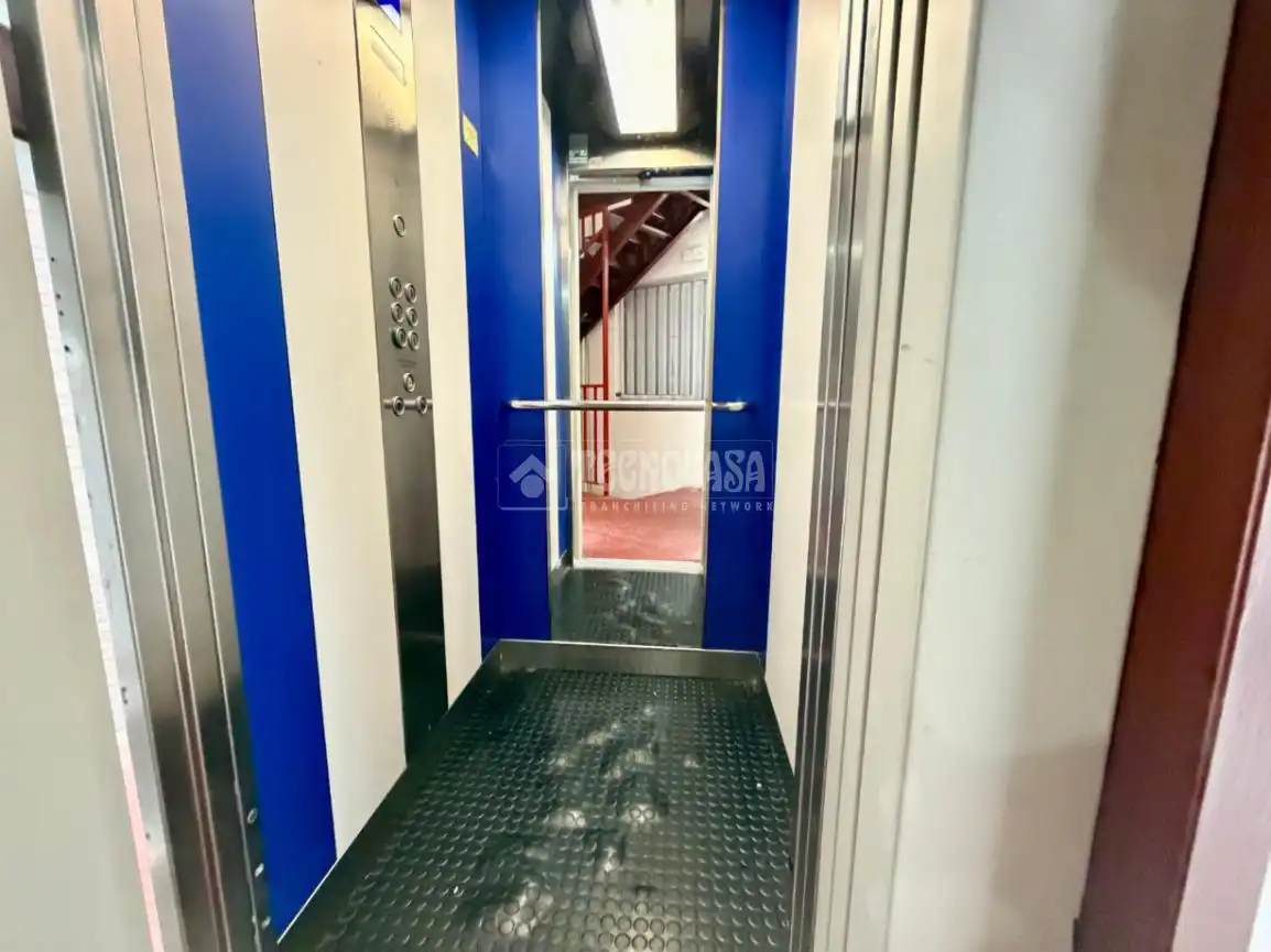 Piso en venta en León Capital  con Calefacción, Terraza y Trastero