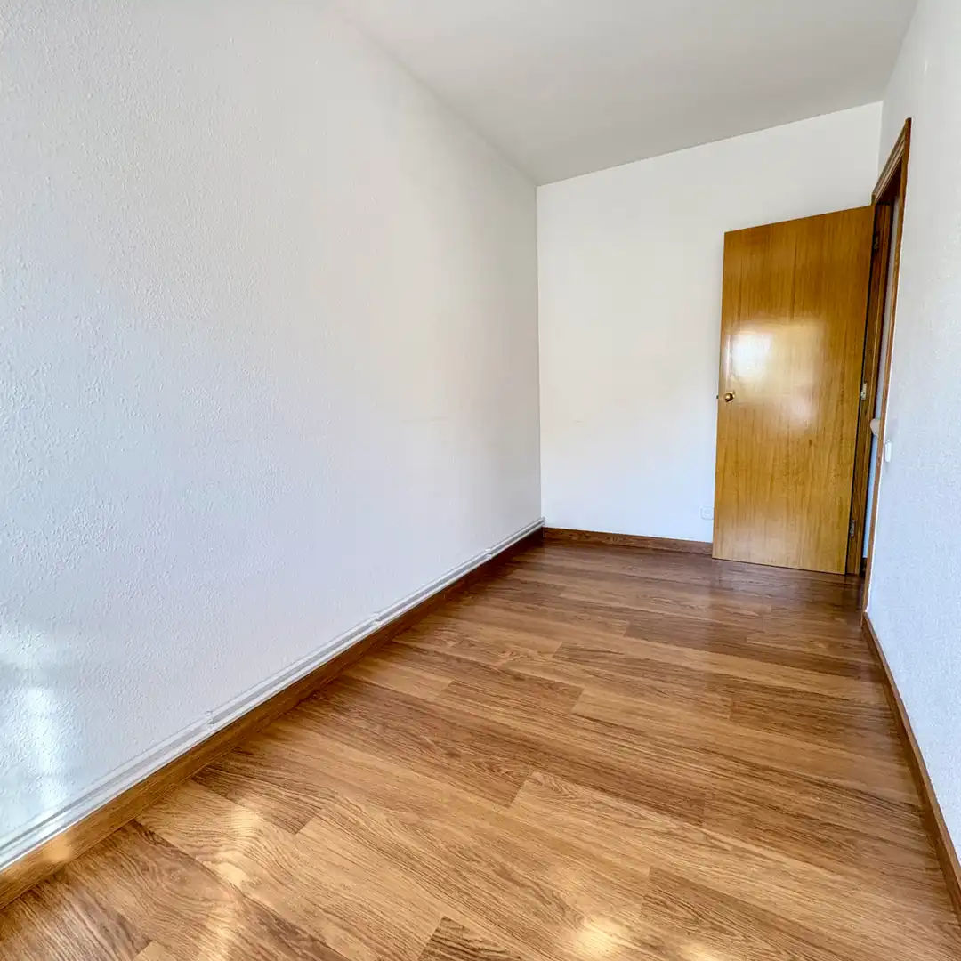 Bedroom of Flat for sale in Sant Boi de Llobregat  with Air Conditioner, Heating and Furnished