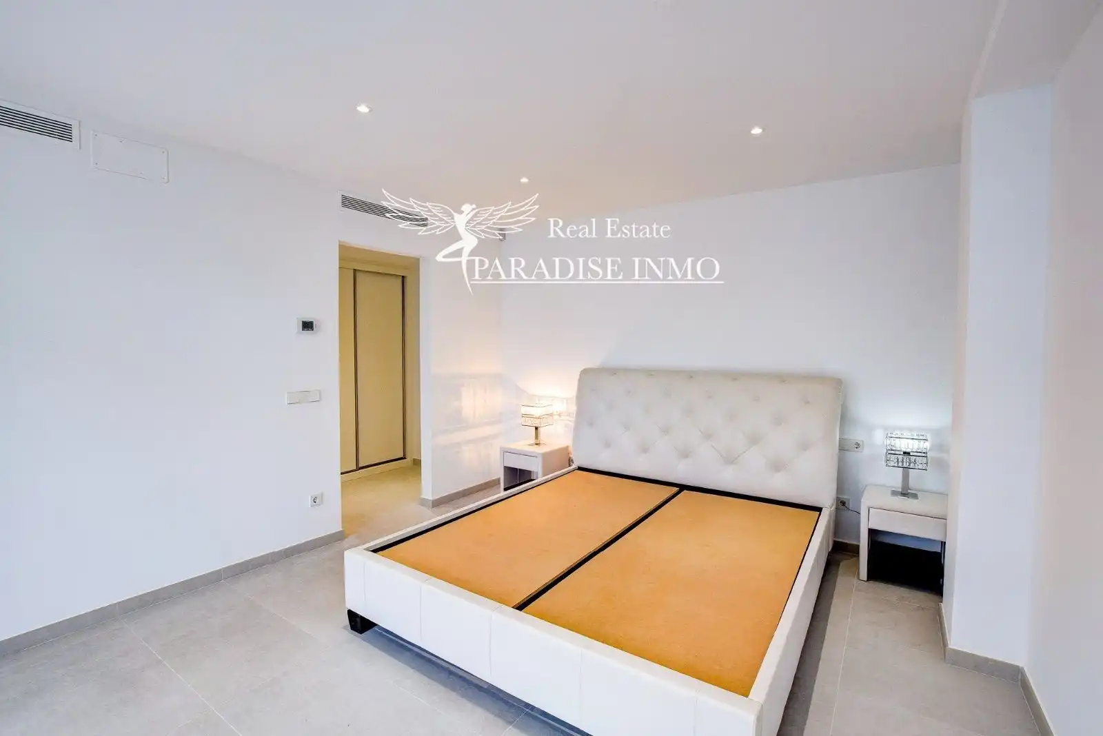 Habitación de Ático de alquiler en Santa Eulària des Riu con Aire acondicionado, Calefacción y Terraza