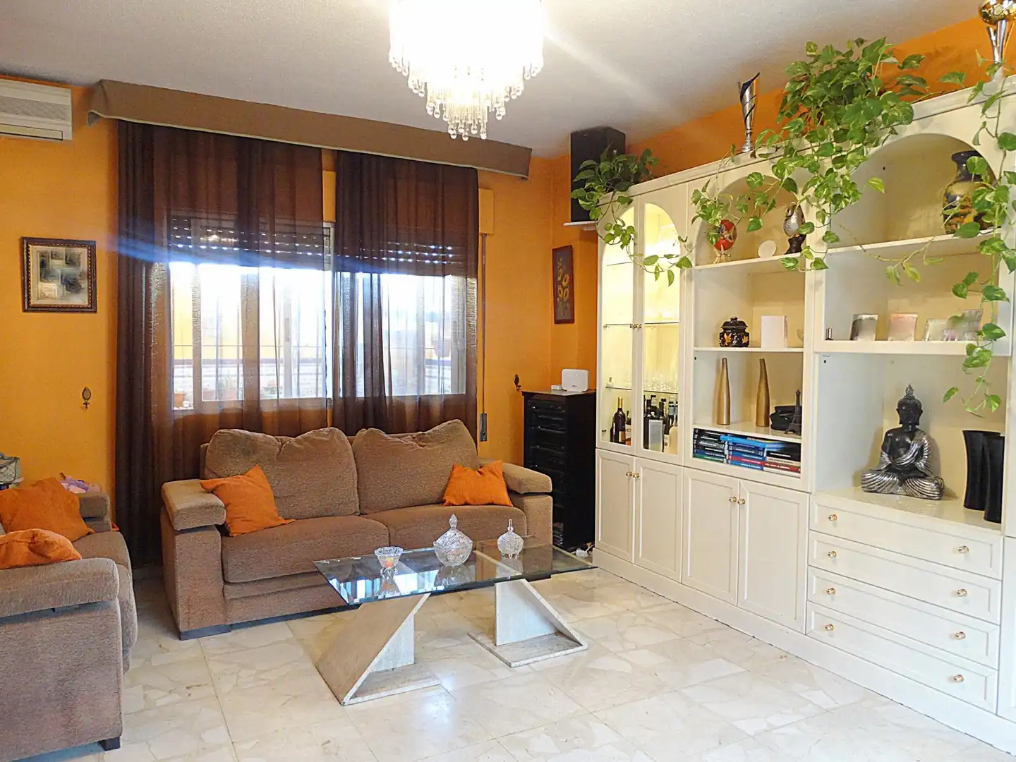 Living room of Houses for sale in Arganda del Rey  with Air Conditioner and Heating