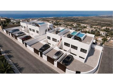 Bungalow con piscina in vendita a Calle Albacete-Ciudad Comunica 3