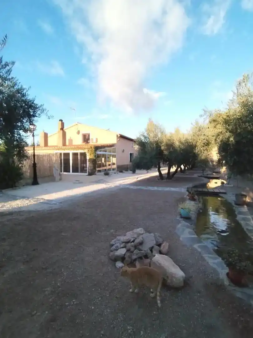 Pis en venda en Elche de la Sierra amb Aire condicionat, Jardí privat i Piscina
