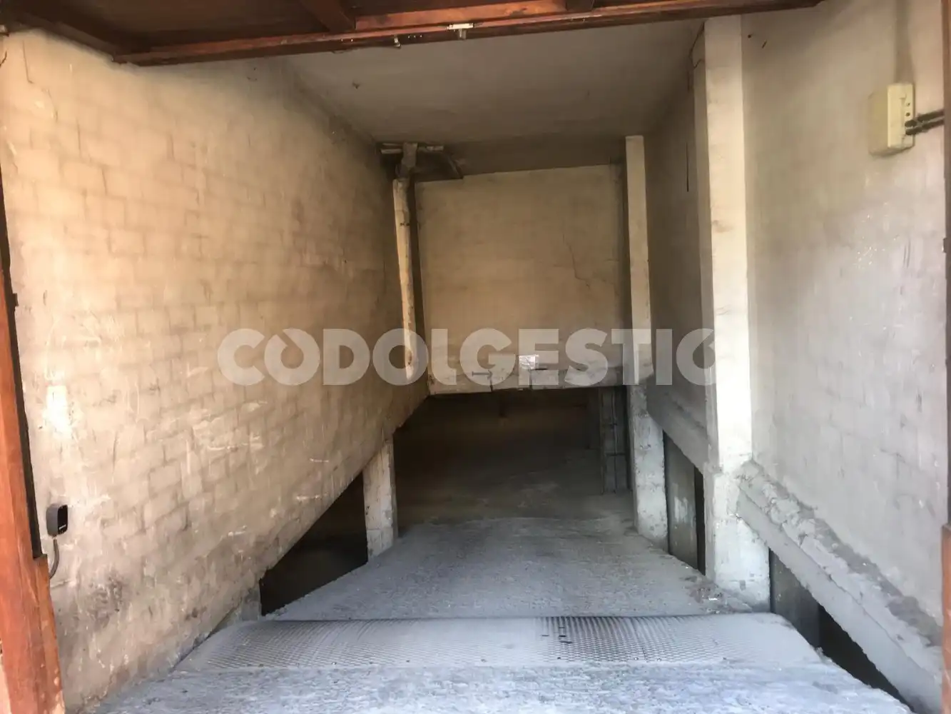 Parkplatz von Garage zur Miete in Torelló