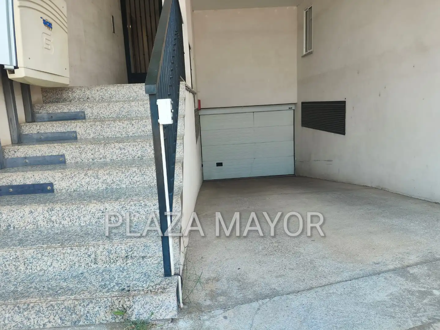 Parking of Flat for sale in Arapiles  with Heating, Parquet flooring and Storage room