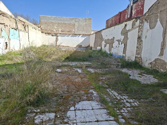 Terreno residencial en Venta en Calle Záncara, 22 en Santa María - Pio XII